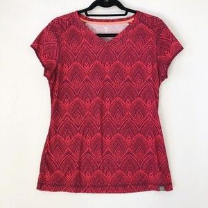 Title Nine Medium Matahari Tee Top Short Sleeve V Neck Red Pink Purple